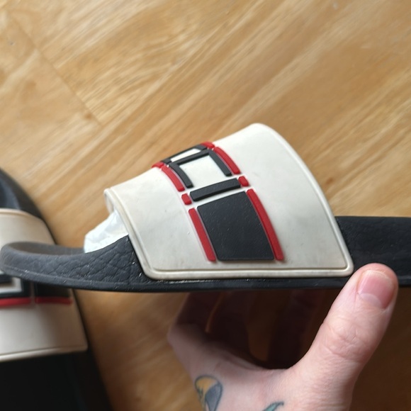 Authentic Gucci Slides size Women’s 7 - Picture 6 of 8